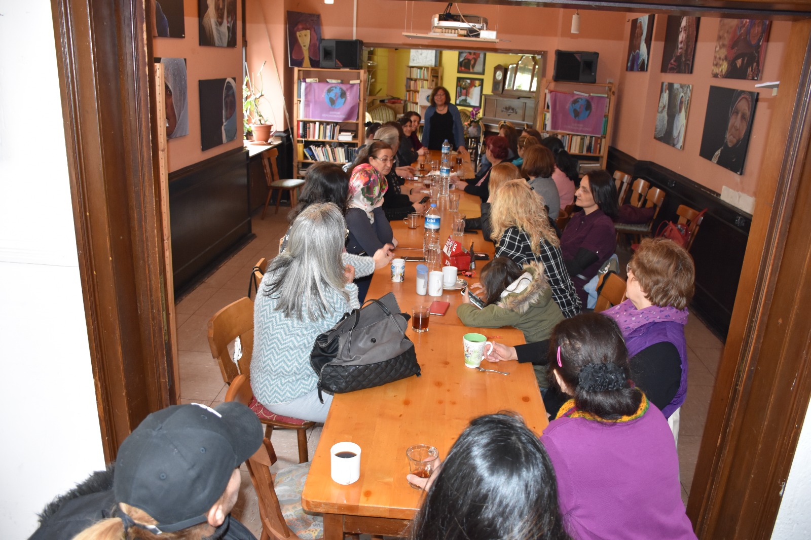 Veranstaltung „Sisterhood Reunion“ mit Frauen aus Berkamen